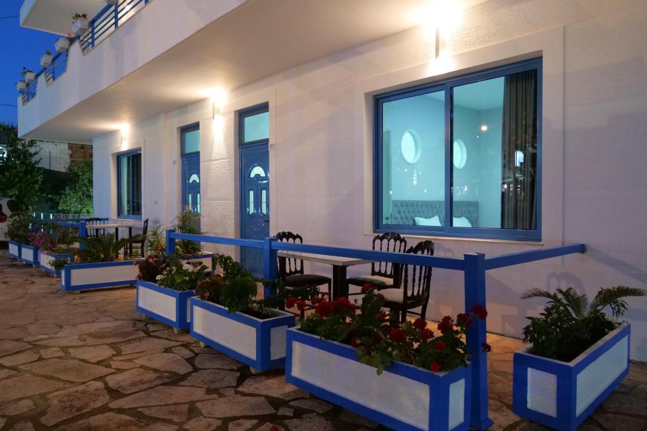 Olive Hotel *